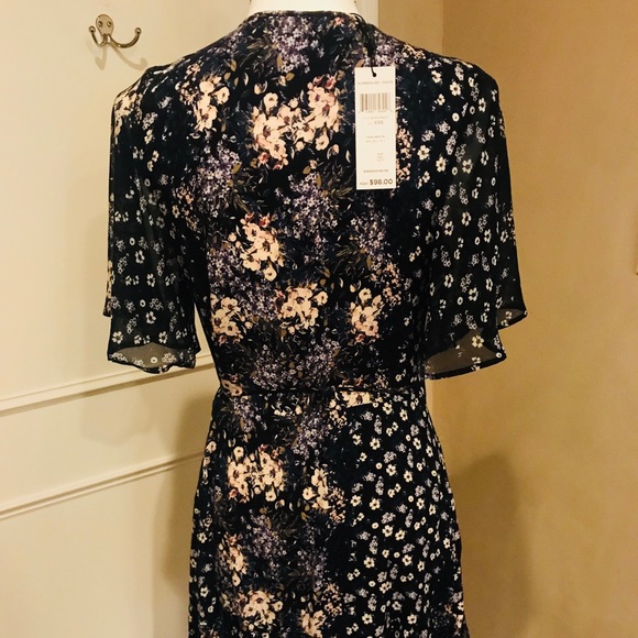 Wrap BCBG dress - Picture 2 of 4